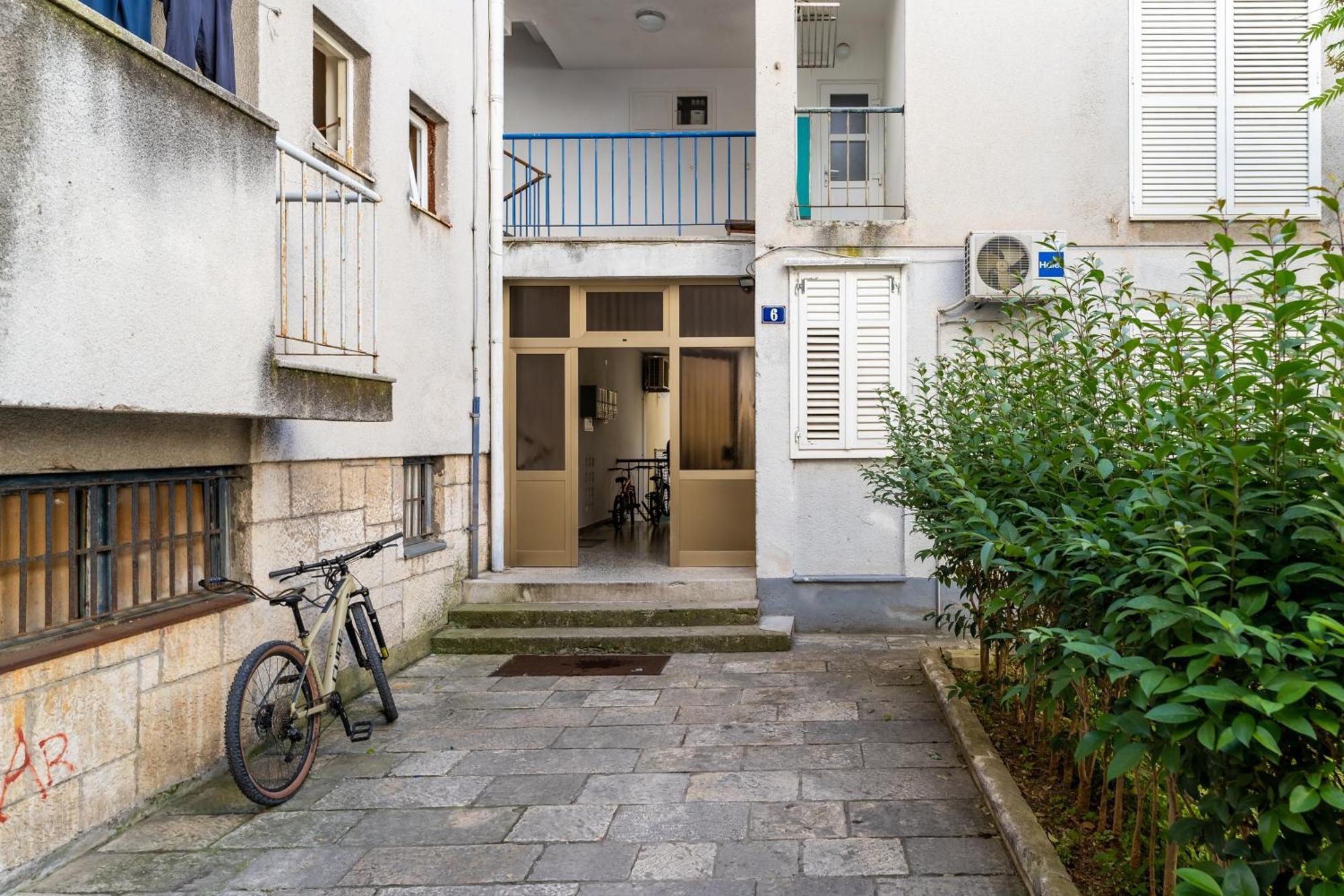 Testament Old Town زادار المظهر الخارجي الصورة